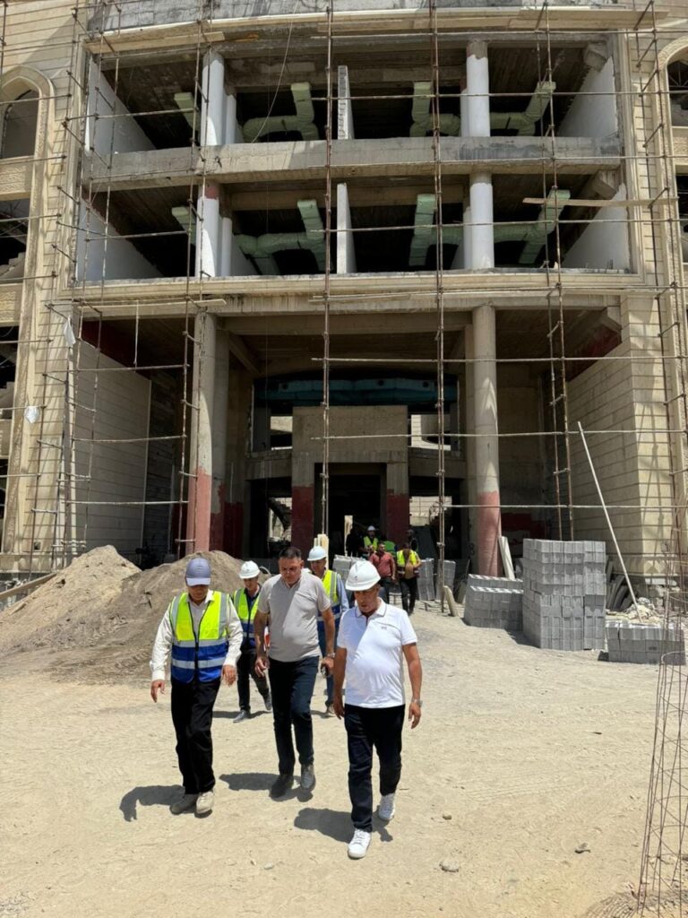 مديرعام دائرة المباني يزور مشروع الابنية المدرسية ومشروع مجمع أبنية وزارة التخطيط في محافظة نينوى