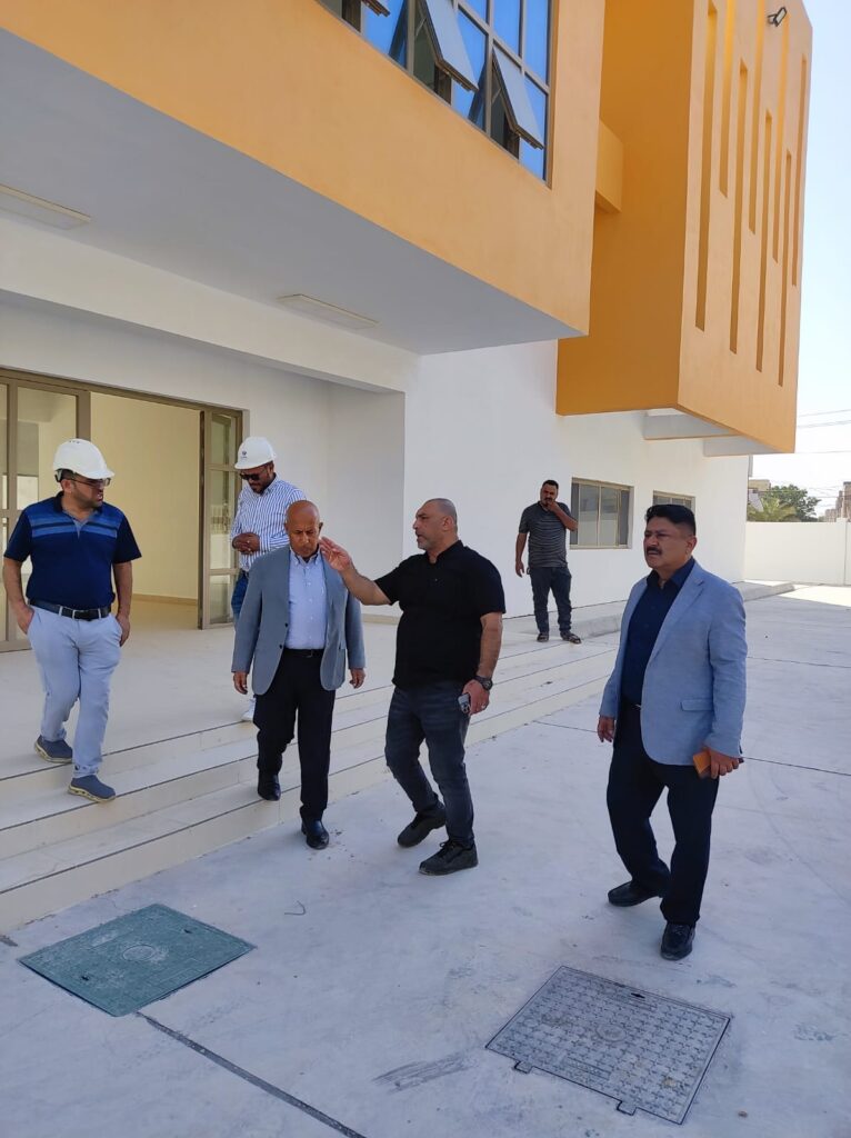 مدير عام دائرة المباني يزور مشروع الابنية المدرسية في محافظة النجف الاشرف