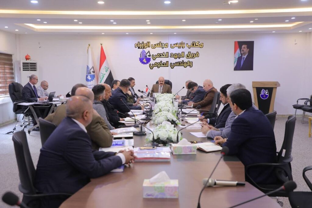 مدير عام دائرة المباني يعقد أجتماعاً مع فريق الجهد الخدمي والهندسي